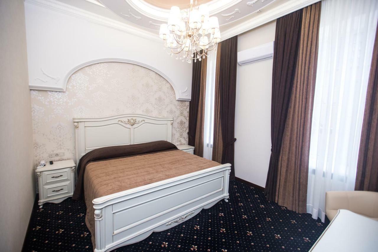 Готель Петрівський Kropivnickij Kültér fotó